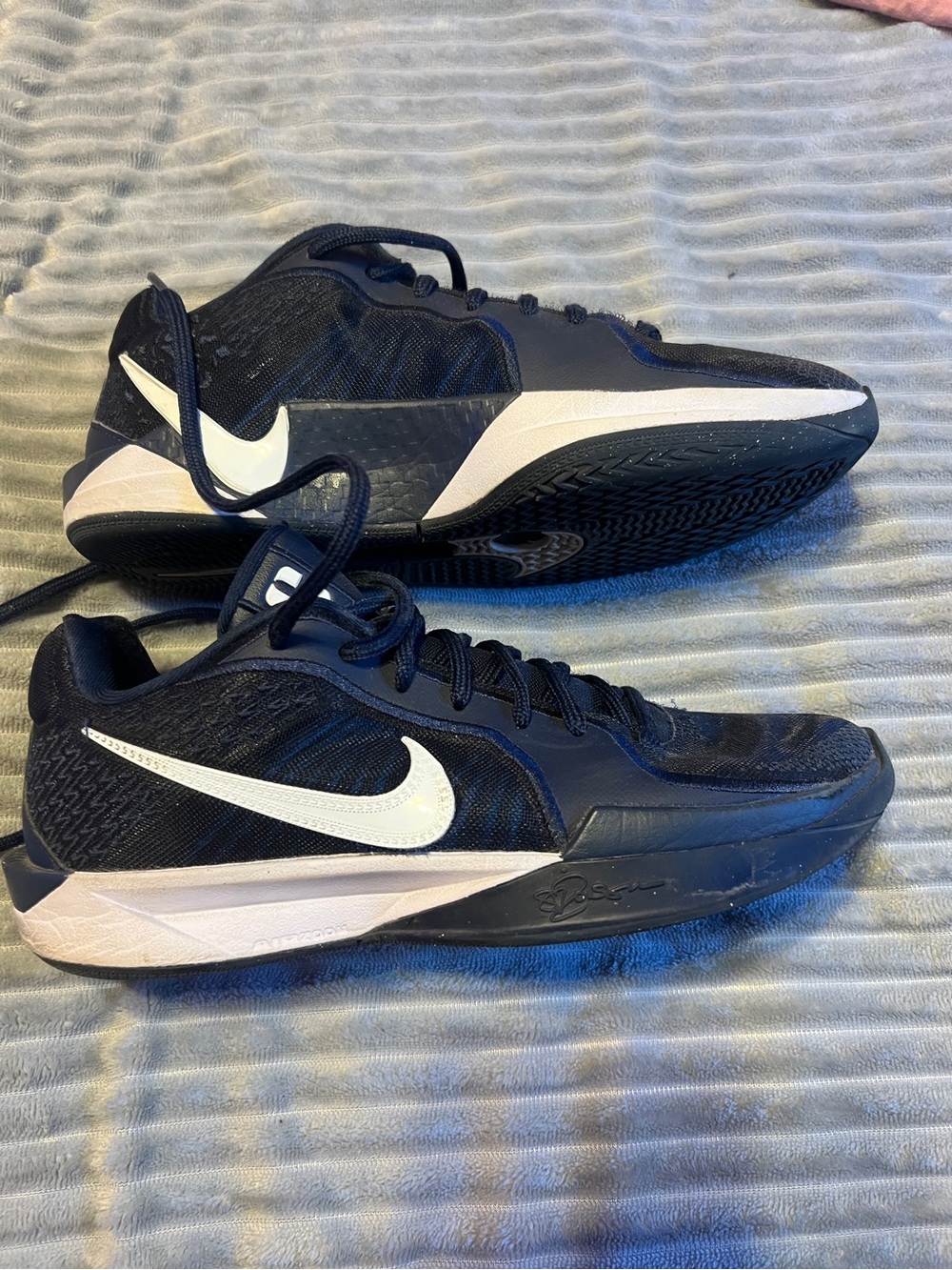 Nike Sabrina Navy blue & White Low-Top Basketball Sneakers